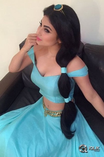 Mouni-Roy